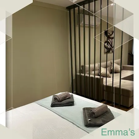 Emma's * Tirana